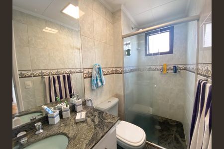 Apartamento à venda com 168m², 3 quartos e 3 vagas Apartamento à venda com 168m², 3 quartos e 3 vagasBanheiro da Suíte 2