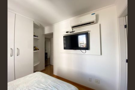 Apartamento à venda com 168m², 3 quartos e 3 vagas Apartamento à venda com 168m², 3 quartos e 3 vagasSuíte 2