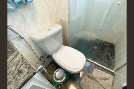 Apartamento à venda com 168m², 3 quartos e 3 vagas Apartamento à venda com 168m², 3 quartos e 3 vagasBanheiro da Suíte 2