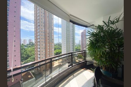 Apartamento à venda com 168m², 3 quartos e 3 vagas Apartamento à venda com 168m², 3 quartos e 3 vagasVaranda da Sala