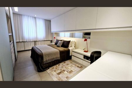 Apartamento à venda com 3 quartos, 130m² em Itaim Bibi, São Paulo