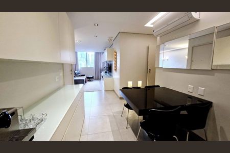 Apartamento à venda com 130m², 3 quartos e 1 vaga