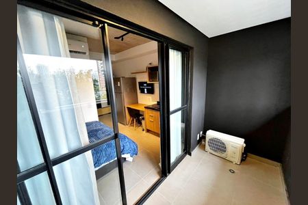 Foto 02 de kitnet/studio à venda com 1 quarto, 25m² em Brooklin, São Paulo