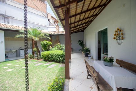 Casa à venda com 365m², 4 quartos e 3 vagasÁrea externa