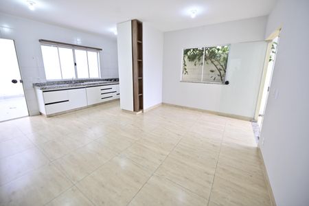 Casa de Condomínio para alugar com 3 quartos, 200m² em Jardim Guanabara Ii, Goiânia