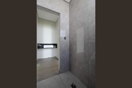 Casa à venda com 222m², 4 quartos e 3 vagasBanheiro das Semi-Suítes