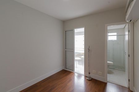 Apartamento para alugar com 137m², 3 quartos e 2 vagasSuíte 1