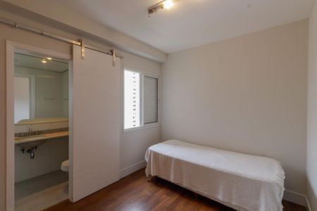 Apartamento para alugar com 137m², 3 quartos e 2 vagasSuíte 2