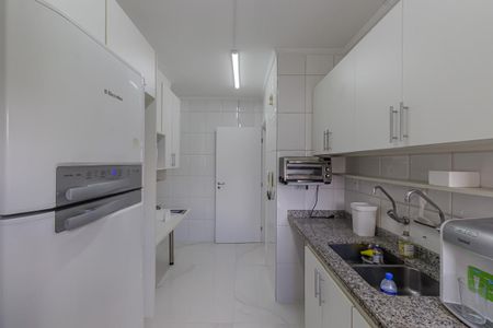 Apartamento para alugar com 137m², 3 quartos e 2 vagasCozinha