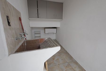 Casa para alugar com 150m², 2 quartos e 1 vagaÁrea de Serviço