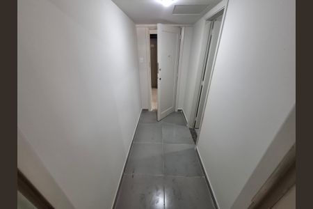 Apartamento à venda com 25m², 1 quarto e sem vaga Apartamento à venda com 25m², 1 quarto e sem vagaEntrada