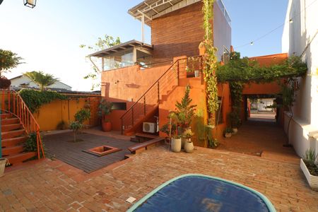 Casa à venda com 300m², 5 quartos e 1 vagaÁrea comum