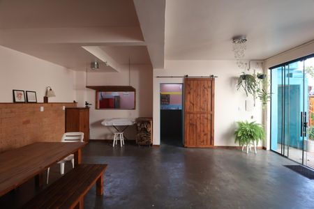 Casa à venda com 300m², 5 quartos e 1 vagaEspaço Gourmet