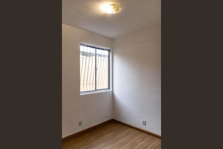 Apartamento para alugar com 101m², 3 quartos e 2 vagasQuarto 2