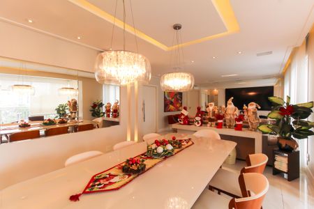 Apartamento à venda com 178m², 3 quartos e 4 vagasSala