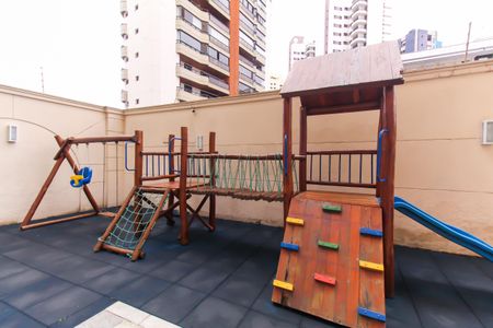 Apartamento à venda com 178m², 3 quartos e 4 vagasÁrea comum - Playground