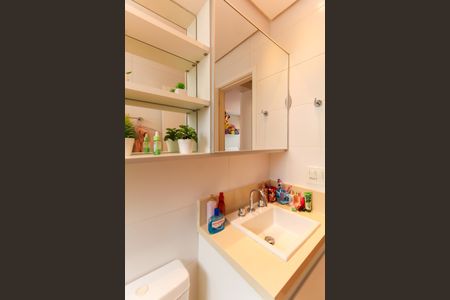 Apartamento à venda com 178m², 3 quartos e 4 vagasBanheiro da Suíte 1