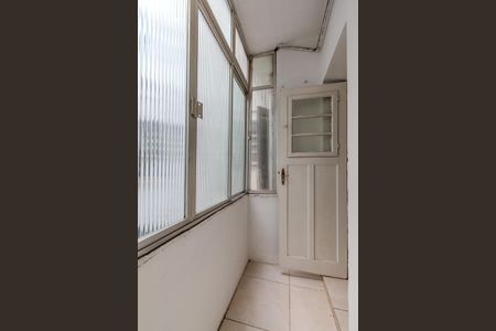 Apartamento para alugar com 74m², 2 quartos e sem vagaÁrea de Serviço