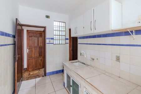 Apartamento para alugar com 74m², 2 quartos e sem vagaCozinha