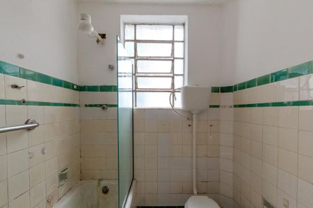 Apartamento para alugar com 74m², 2 quartos e sem vagaBanheiro