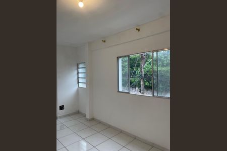 Casa para alugar com 1 quarto, 65m² em Parque Pinheiros, Taboão da Serra