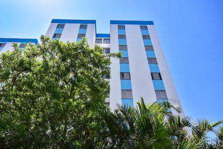 Apartamento para alugar com 46m², 2 quartos e 1 vagaFachada