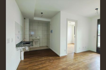 Sala de apartamento para alugar com 2 quartos, 43m² em Santo Cristo, Rio de Janeiro
