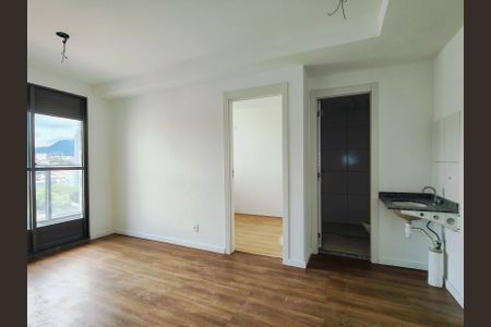 Sala de apartamento para alugar com 2 quartos, 43m² em Santo Cristo, Rio de Janeiro