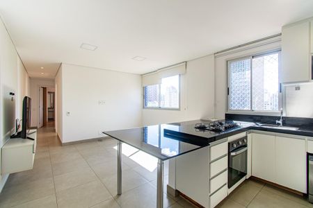 Sala de apartamento para alugar com 1 quarto, 75m² em Lourdes, Belo Horizonte