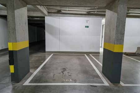 Garagem de apartamento para alugar com 1 quarto, 75m² em Lourdes, Belo Horizonte
