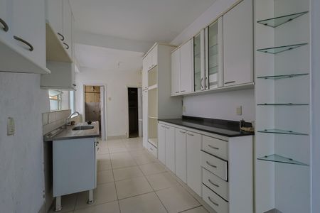 Apartamento à venda com 105m², 3 quartos e sem vagaCozinha