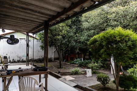 Casa para alugar com 145m², 2 quartos e 2 vagas Casa para alugar com 145m², 2 quartos e 2 vagasVaranda