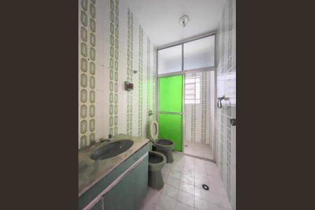 Casa à venda com 130m², 3 quartos e 3 vagasBanheiro 2