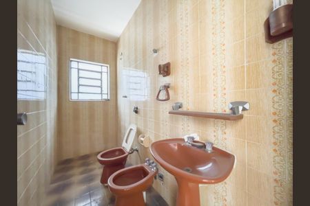 Casa à venda com 130m², 3 quartos e 3 vagasBanheiro da Suíte