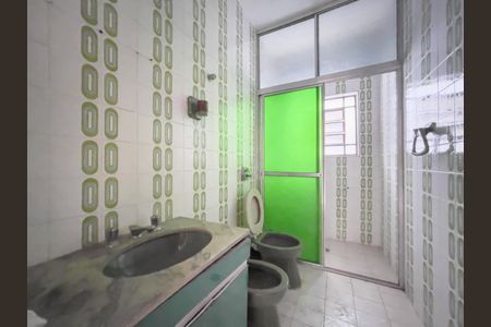 Casa à venda com 130m², 3 quartos e 3 vagasBanheiro 2