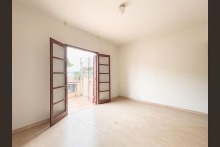 Casa à venda com 130m², 3 quartos e 3 vagasSuíte