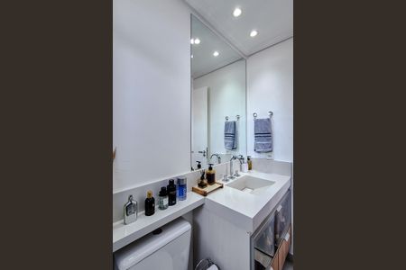 Apartamento à venda com 65m², 2 quartos e 2 vagasBanheiro da Suíte