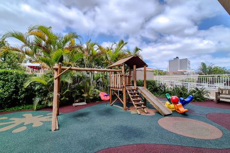 Apartamento à venda com 65m², 2 quartos e 2 vagasÁrea comum - Playground