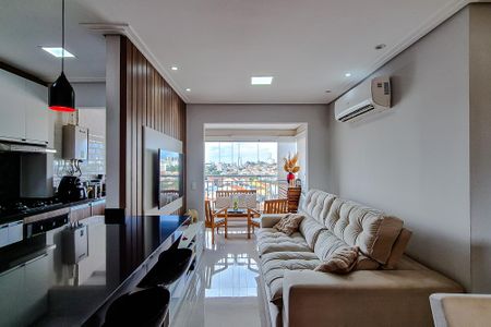 Apartamento à venda com 65m², 2 quartos e 2 vagasSala