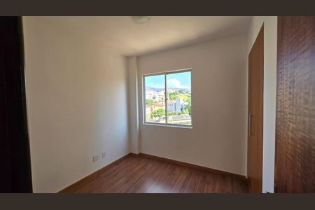 Apartamento à venda com 2 quartos, 60m² em Horto, Belo Horizonte