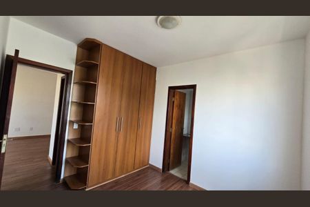 Apartamento à venda com 2 quartos, 60m² em Horto, Belo Horizonte