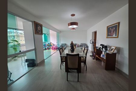 Apartamento à venda com 4 quartos, 212m² em Luxemburgo, Belo Horizonte