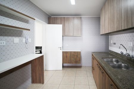 Apartamento para alugar com 126m², 3 quartos e 2 vagasCozinha