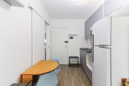 Studio para alugar com 32m², 1 quarto e 1 vaga Studio para alugar com 32m², 1 quarto e 1 vagaSala / Cozinha
