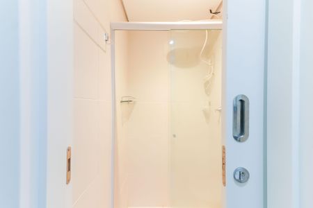 Studio para alugar com 32m², 1 quarto e 1 vaga Studio para alugar com 32m², 1 quarto e 1 vagaBanheiro