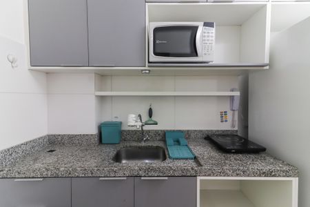 Studio para alugar com 32m², 1 quarto e 1 vaga Studio para alugar com 32m², 1 quarto e 1 vagaSala / Cozinha