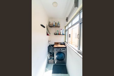 Apartamento à venda com 75m², 3 quartos e sem vaga Apartamento à venda com 75m², 3 quartos e sem vagaLavanderia