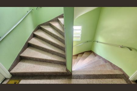 Apartamento para alugar com 73m², 1 quarto e 1 vagaEscada