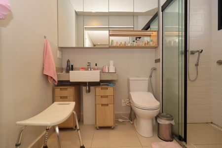 Apartamento à venda com 58m², 2 quartos e 1 vagaBanheiro da Suíte