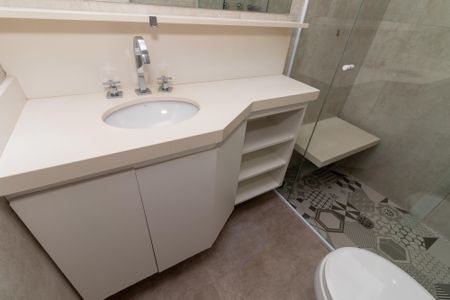 Apartamento para alugar com 75m², 2 quartos e 3 vagasBanheiro da Suíte